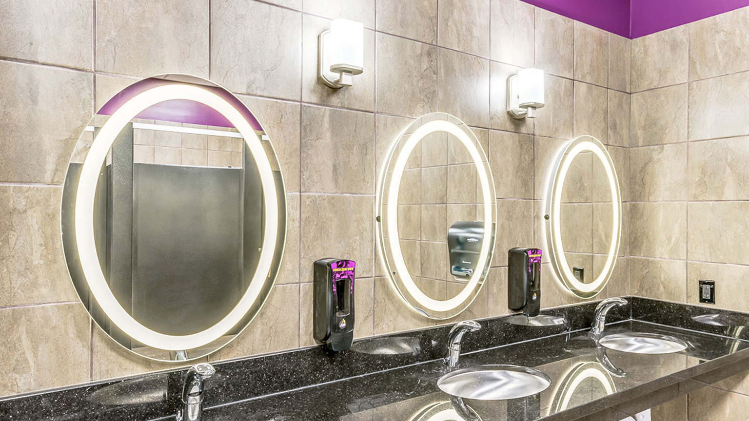 IDEOLI PLANET FITNESS MIRRORS