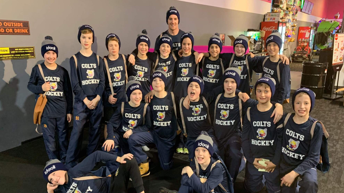 Youth hockey team in Canada invigorated by Ideoli’s sponsorship
